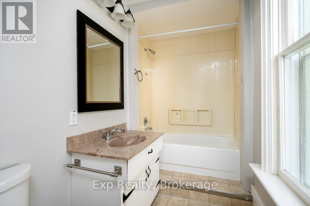 127 GREEN STREET - 17