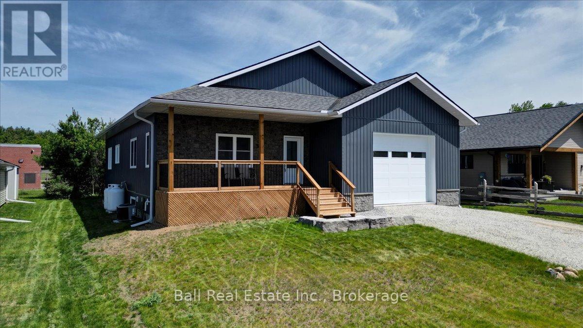 9 WILLIAMS DRIVE - 1