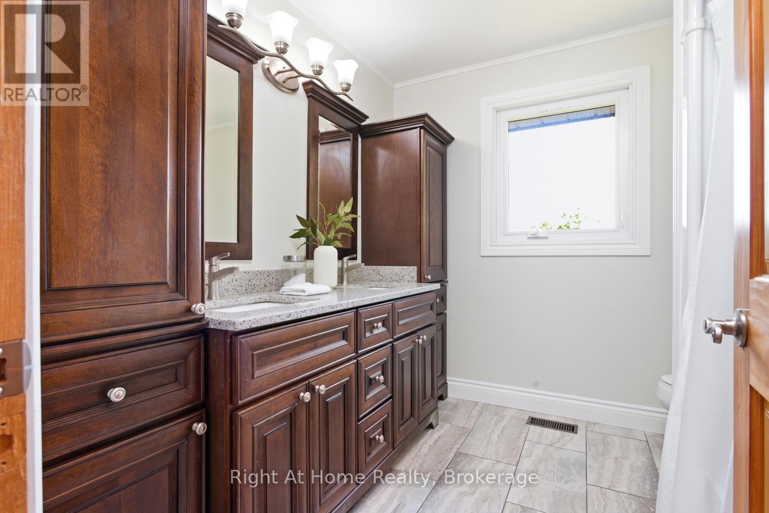562 JANETVILLE ROAD - 23