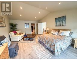 50 Lakeside Drive thumbnail 33