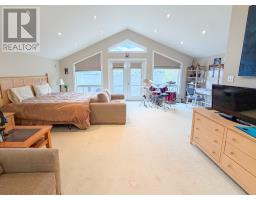 50 Lakeside Drive thumbnail 39