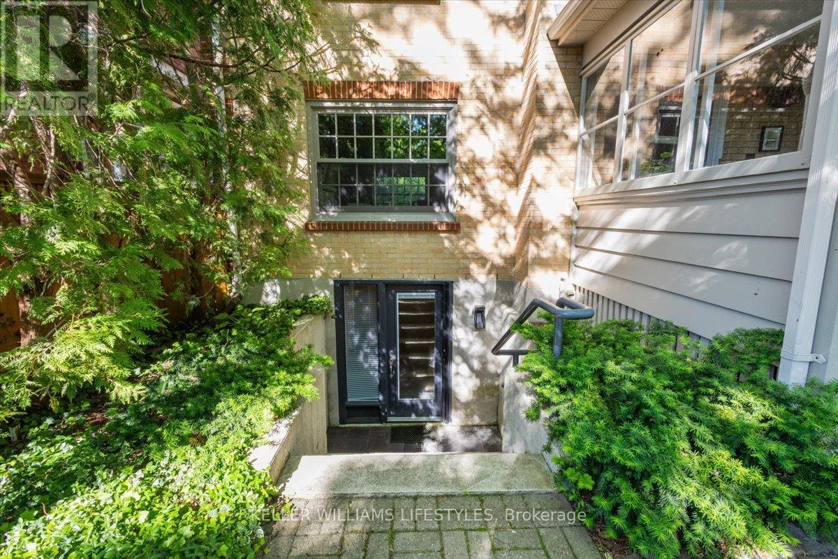 941 WATERLOO STREET - 26