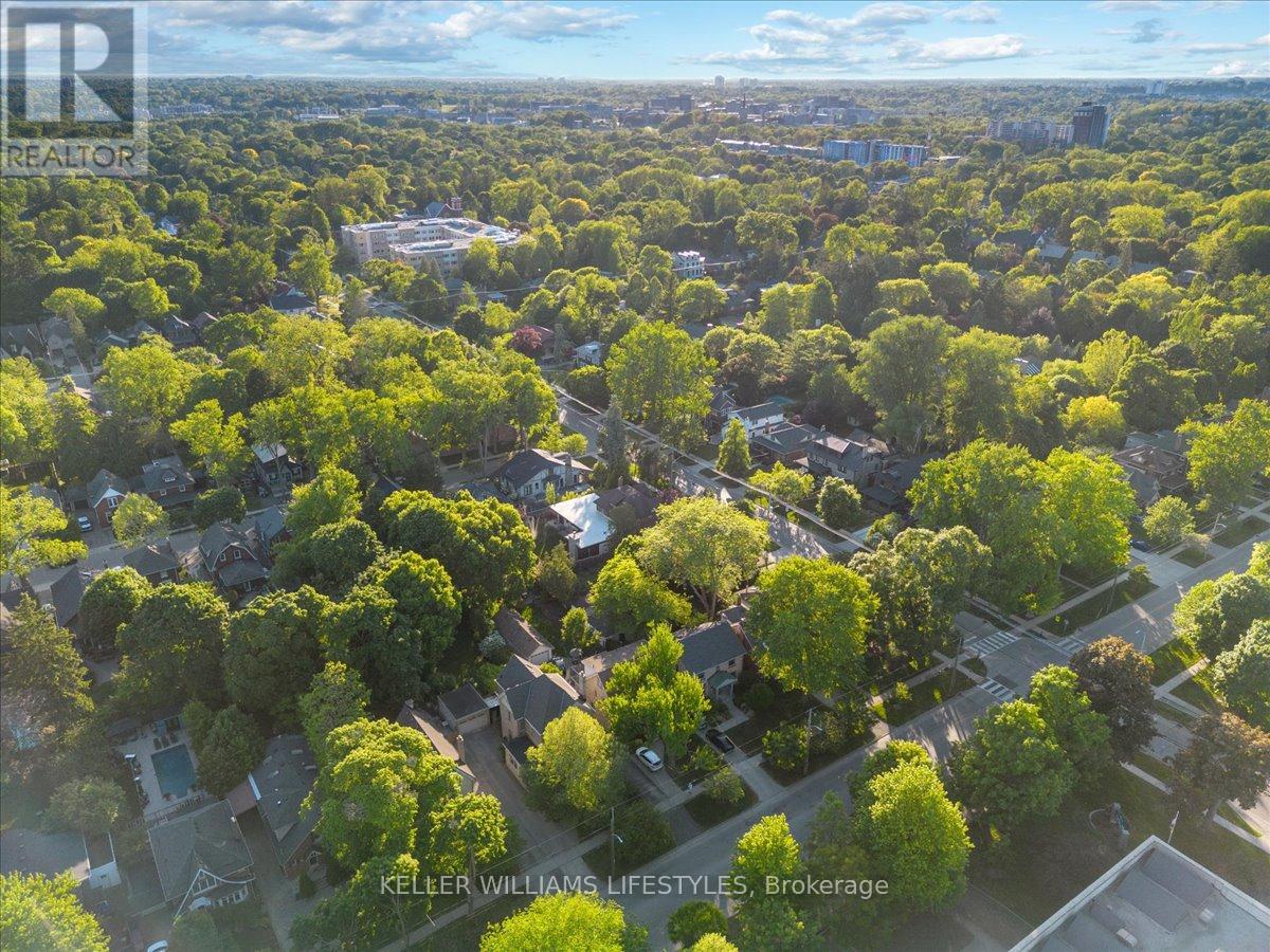 941 WATERLOO STREET - 27
