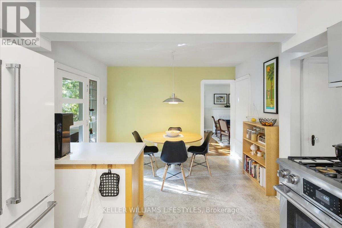 941 WATERLOO STREET - 9