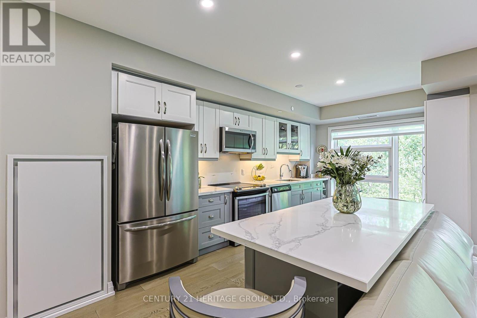 #208 555 WILLIAM GRAHAM DRIVE - 10