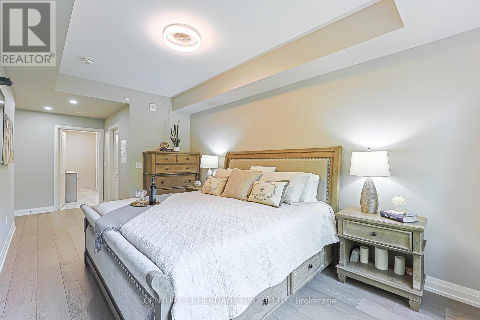 #208 555 WILLIAM GRAHAM DRIVE - 17