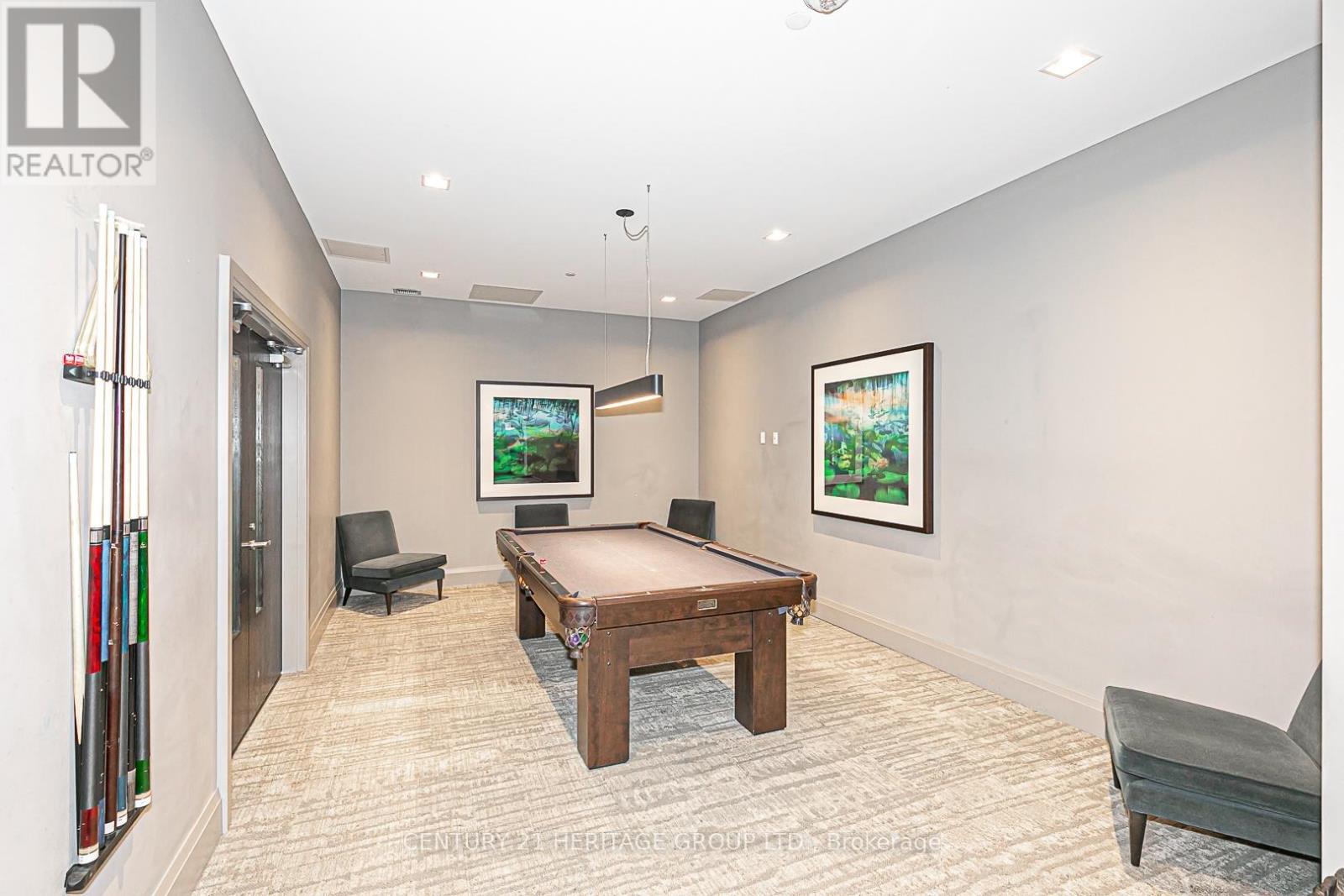 #208 555 WILLIAM GRAHAM DRIVE - 30