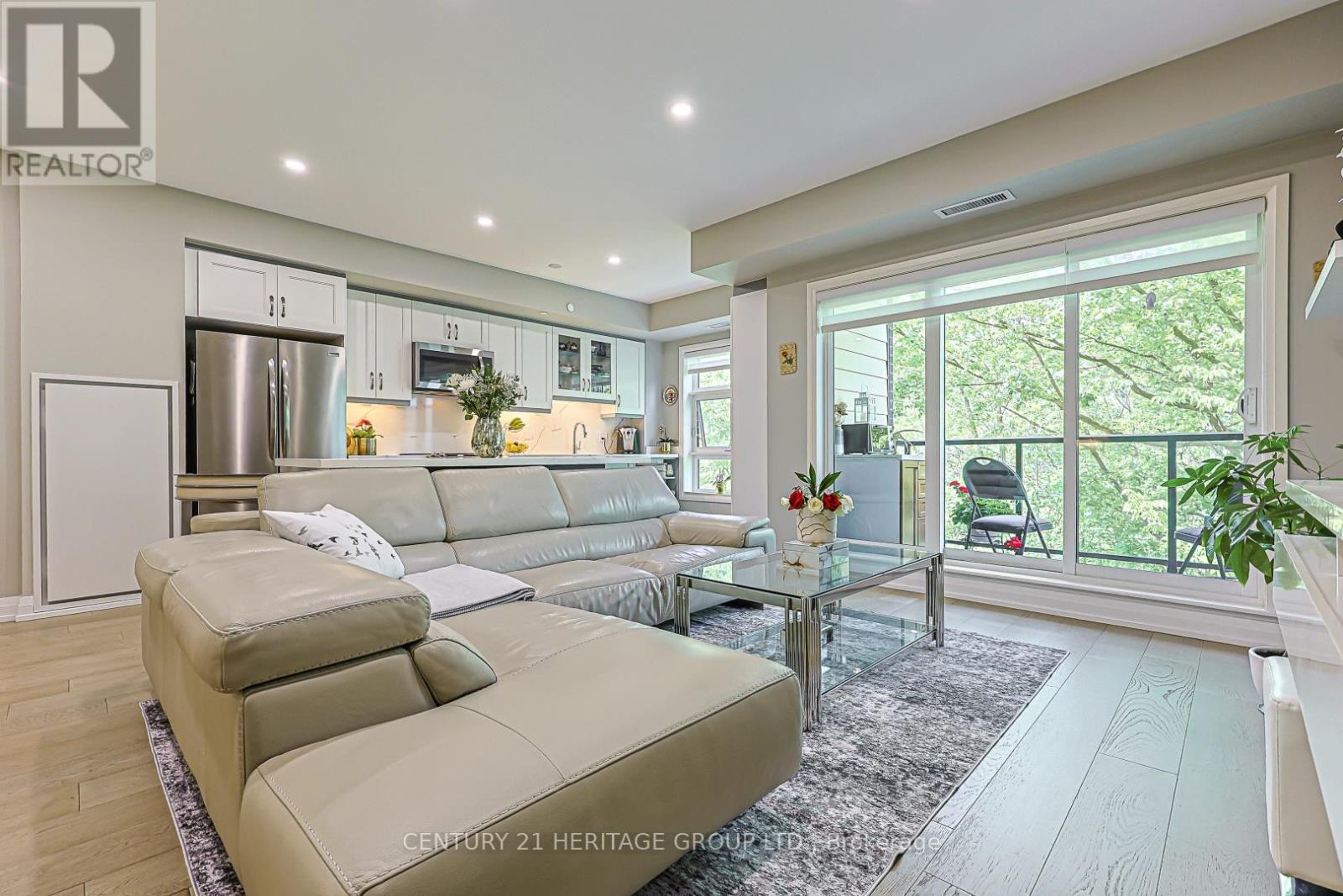 #208 555 WILLIAM GRAHAM DRIVE - 6