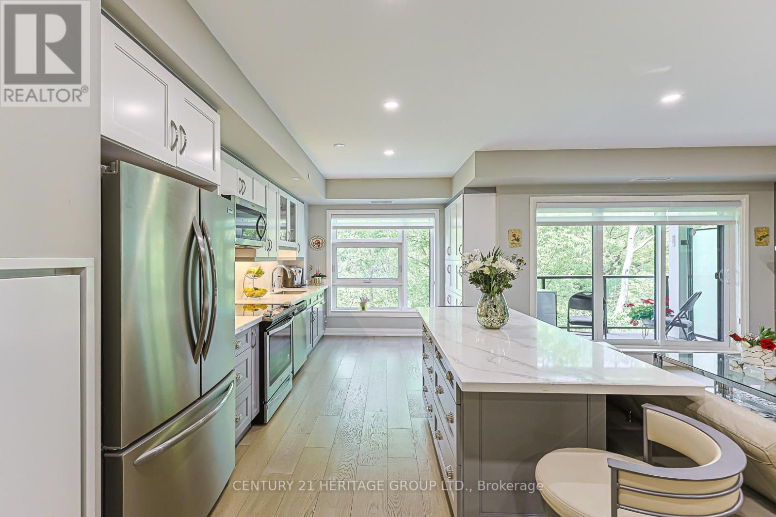 #208 555 WILLIAM GRAHAM DRIVE - 9
