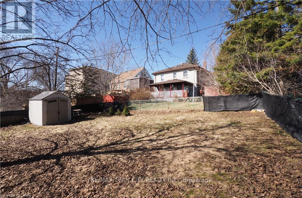 19 PAISLEY HEIGHTS - 35