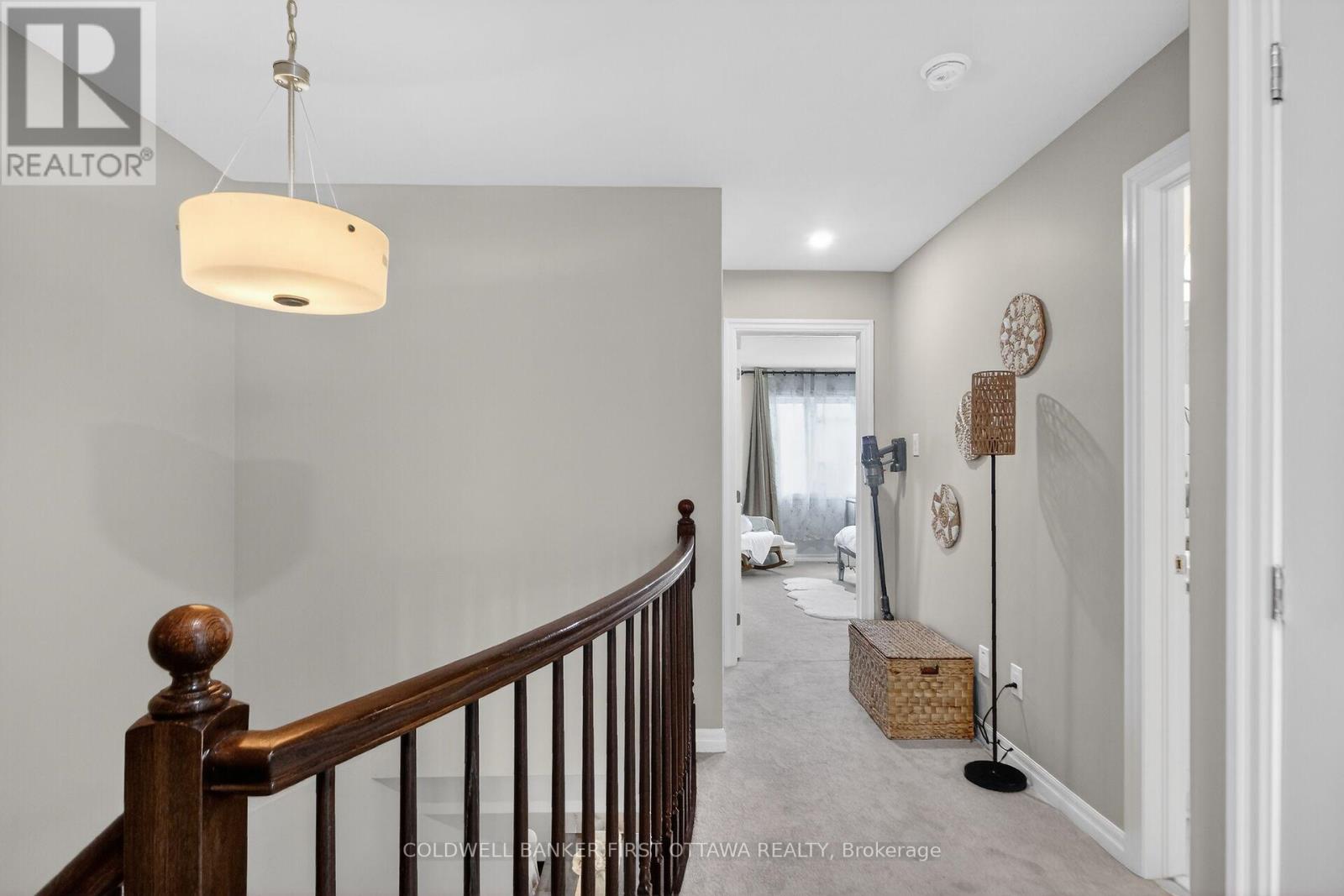 3 Bed, 3 Bath House for Sale in Ottawa – 906 LITTLEROCK STREET, Ottawa – MLS# X13414208 - Image 22