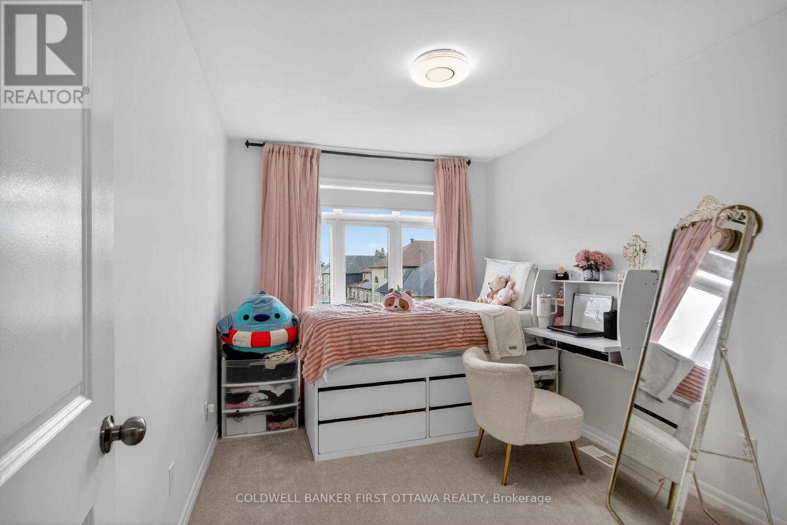 3 Bed, 3 Bath House for Sale in Ottawa – 906 LITTLEROCK STREET, Ottawa – MLS# X13414208 - Image 28