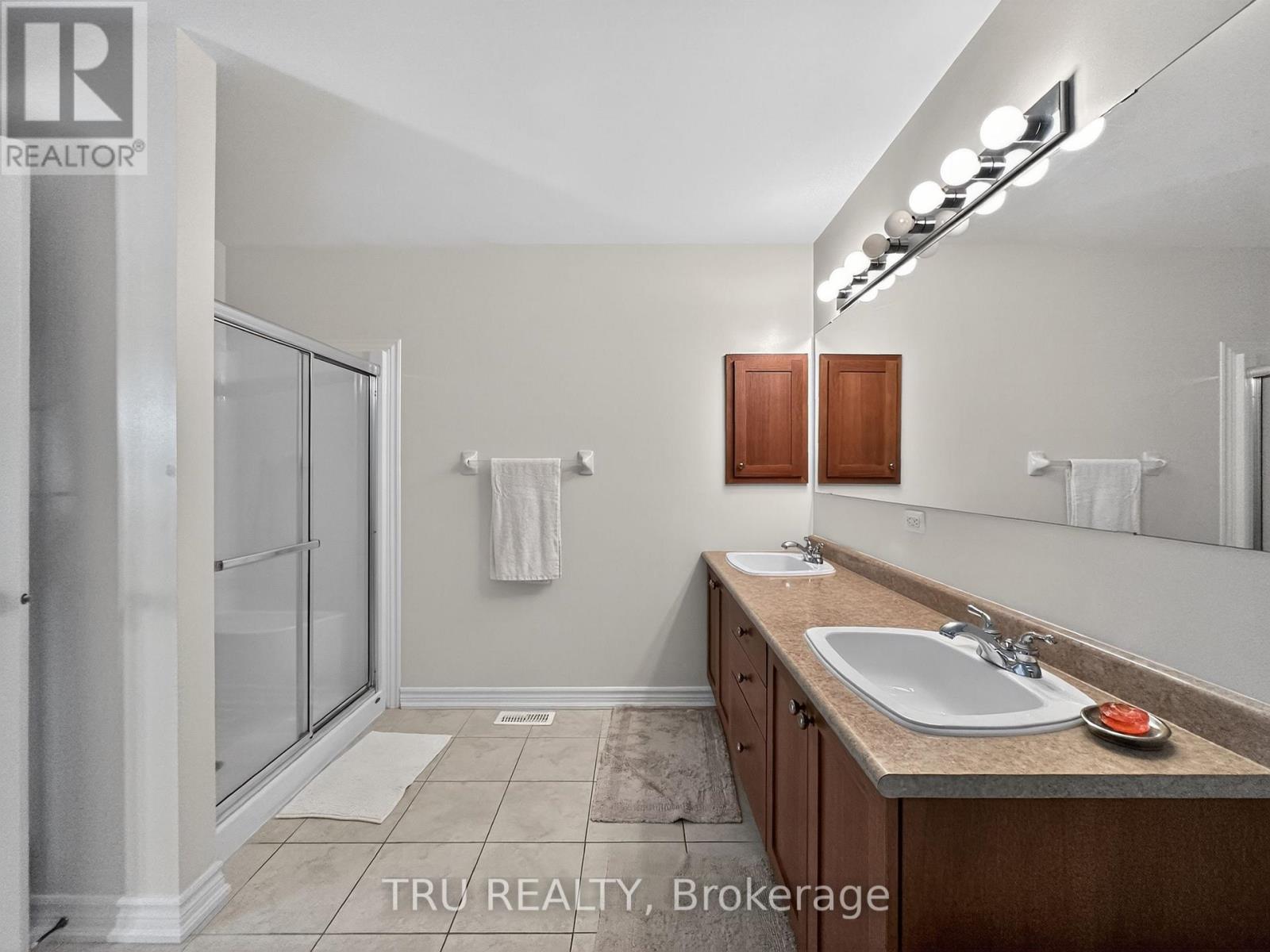 3 Bed, 3 Bath House for Rent in Ottawa – 200 CELTIC RIDGE CRESCENT, Ottawa – MLS# X13414392 - Image 26