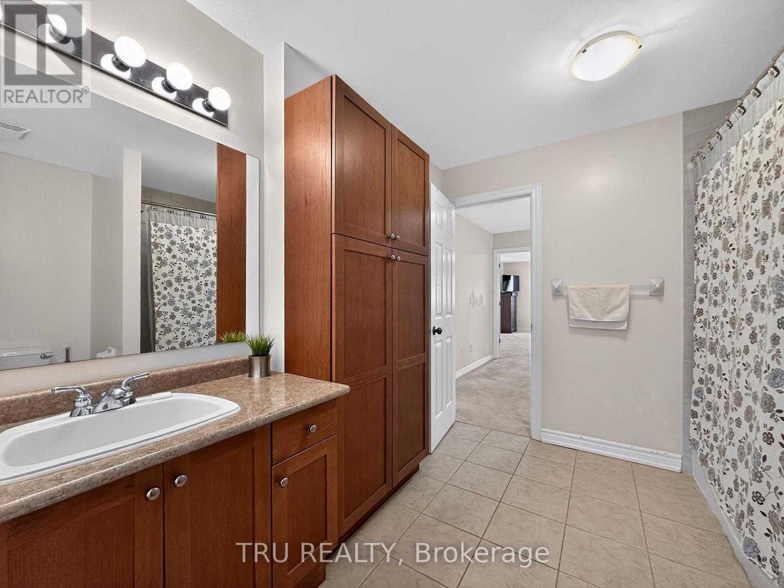 3 Bed, 3 Bath House for Rent in Ottawa – 200 CELTIC RIDGE CRESCENT, Ottawa – MLS# X13414392 - Image 10