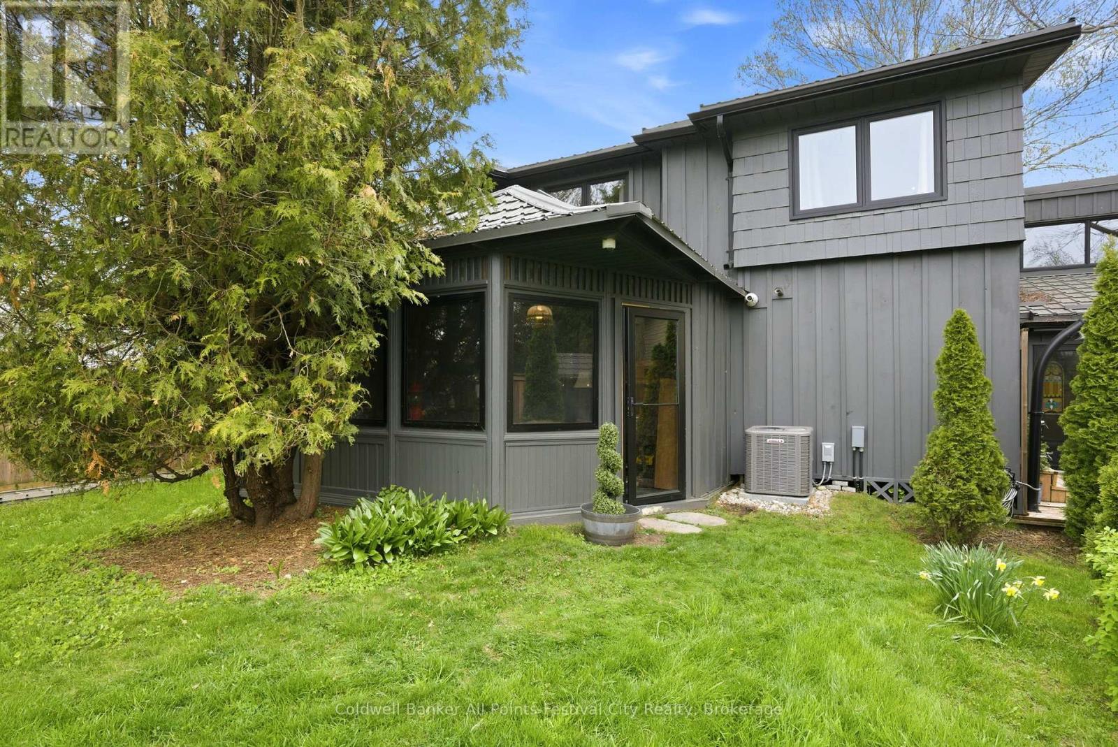 27 LIDDERDALE STREET - 35