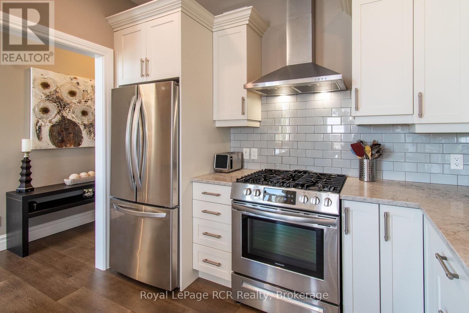 154 MACINTOSH DRIVE - 24