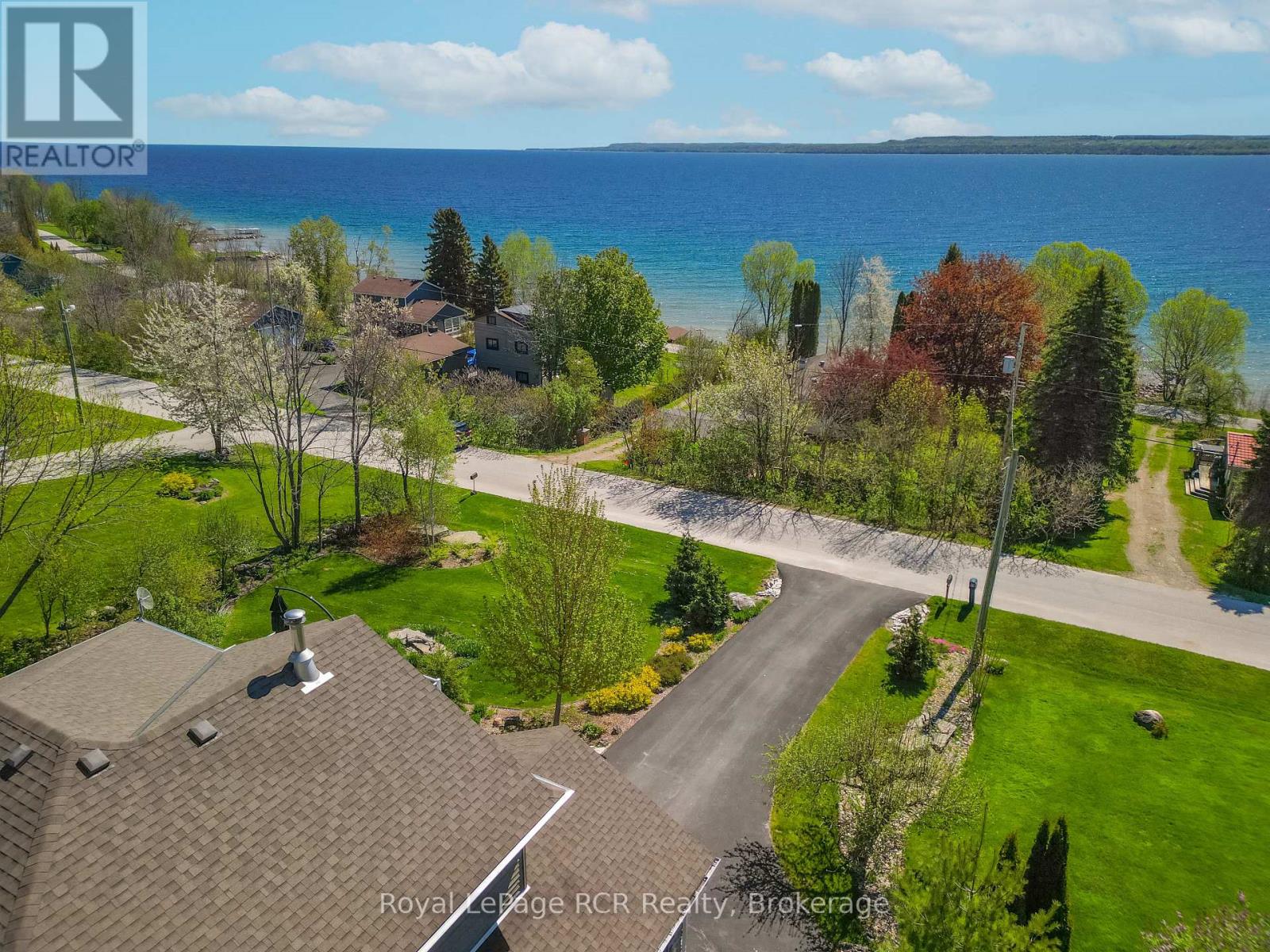 154 MACINTOSH DRIVE - 5