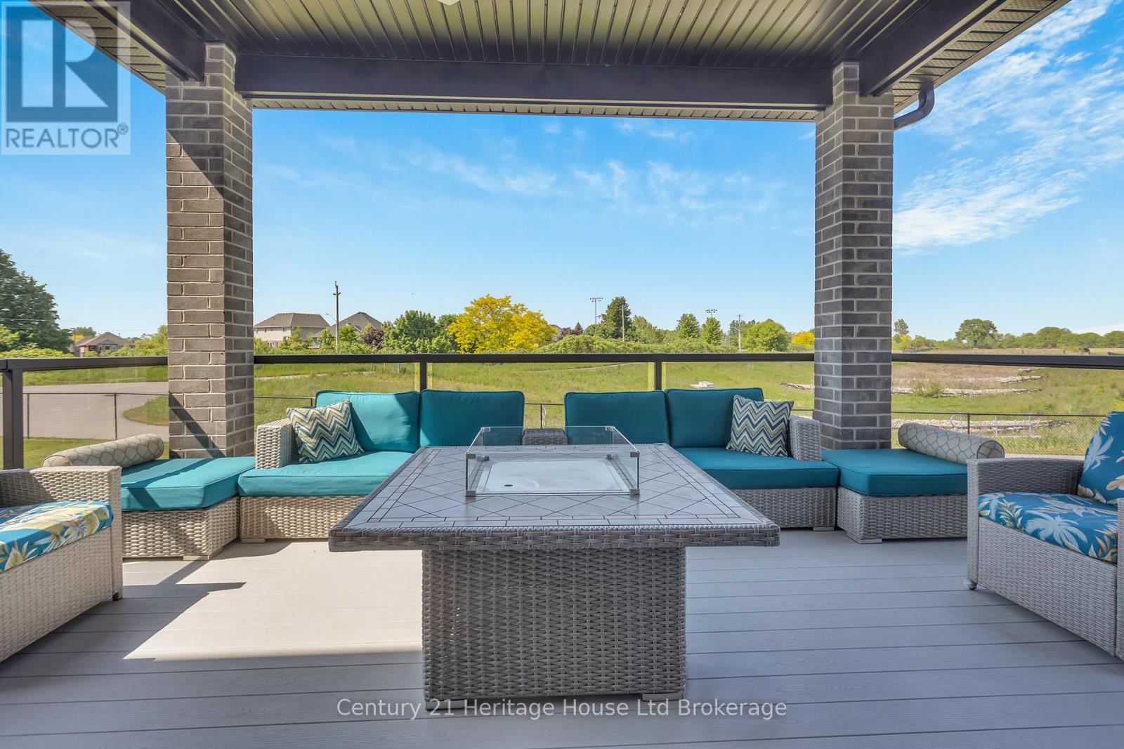 18 THOMPSON COURT - 16