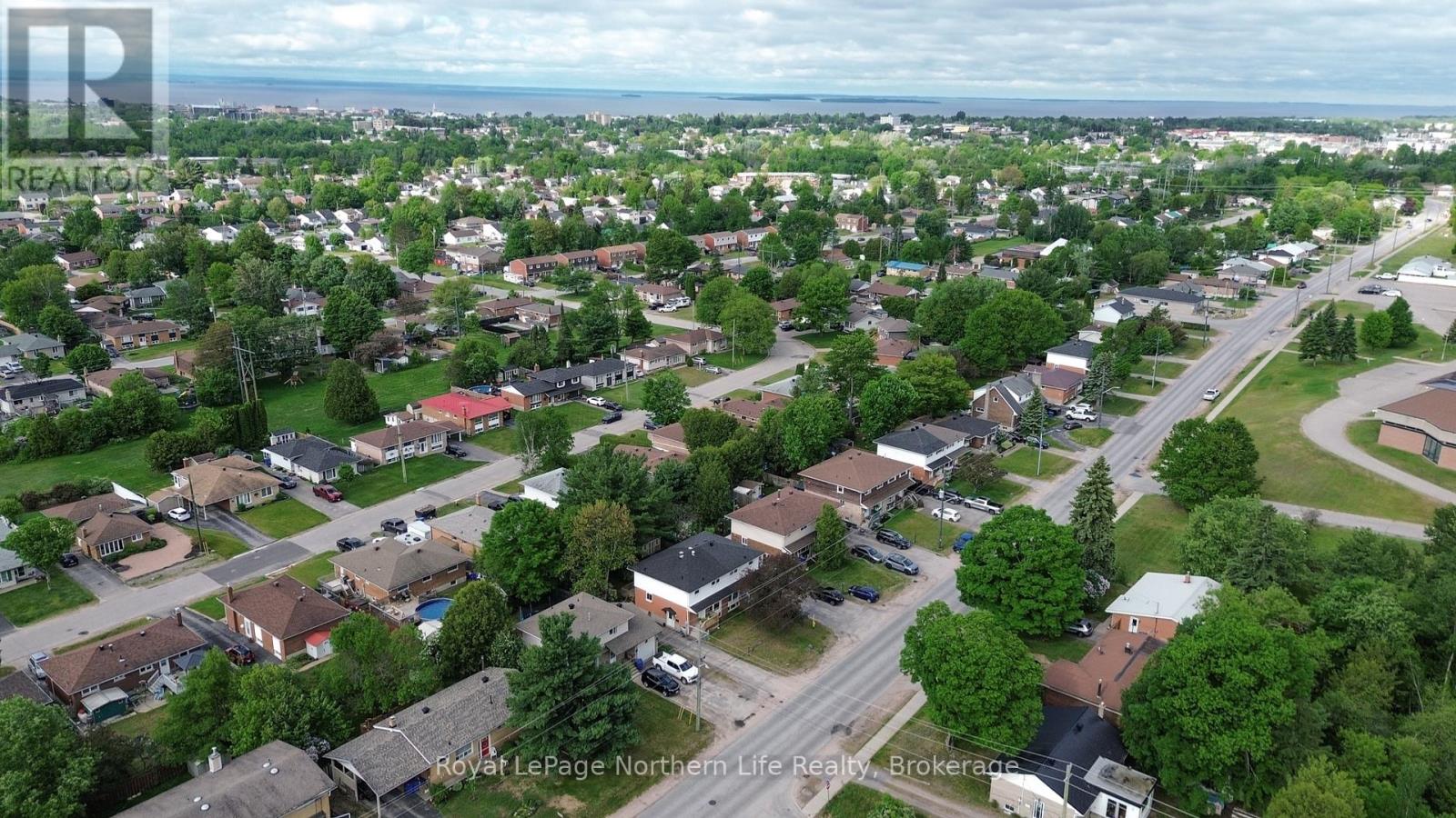 481 SKI CLUB ROAD - 47