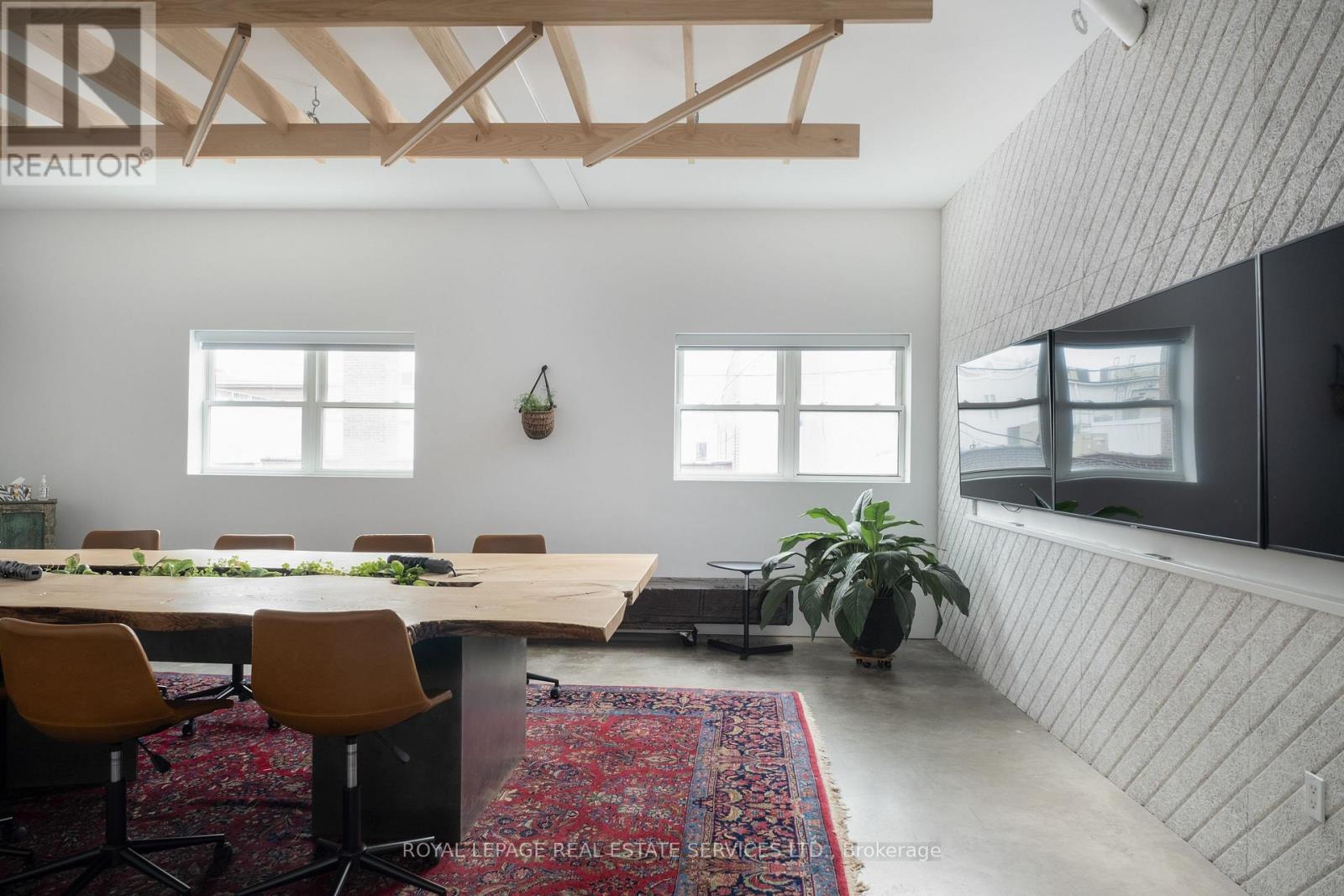 1 ROOF GARDEN LANE - 20