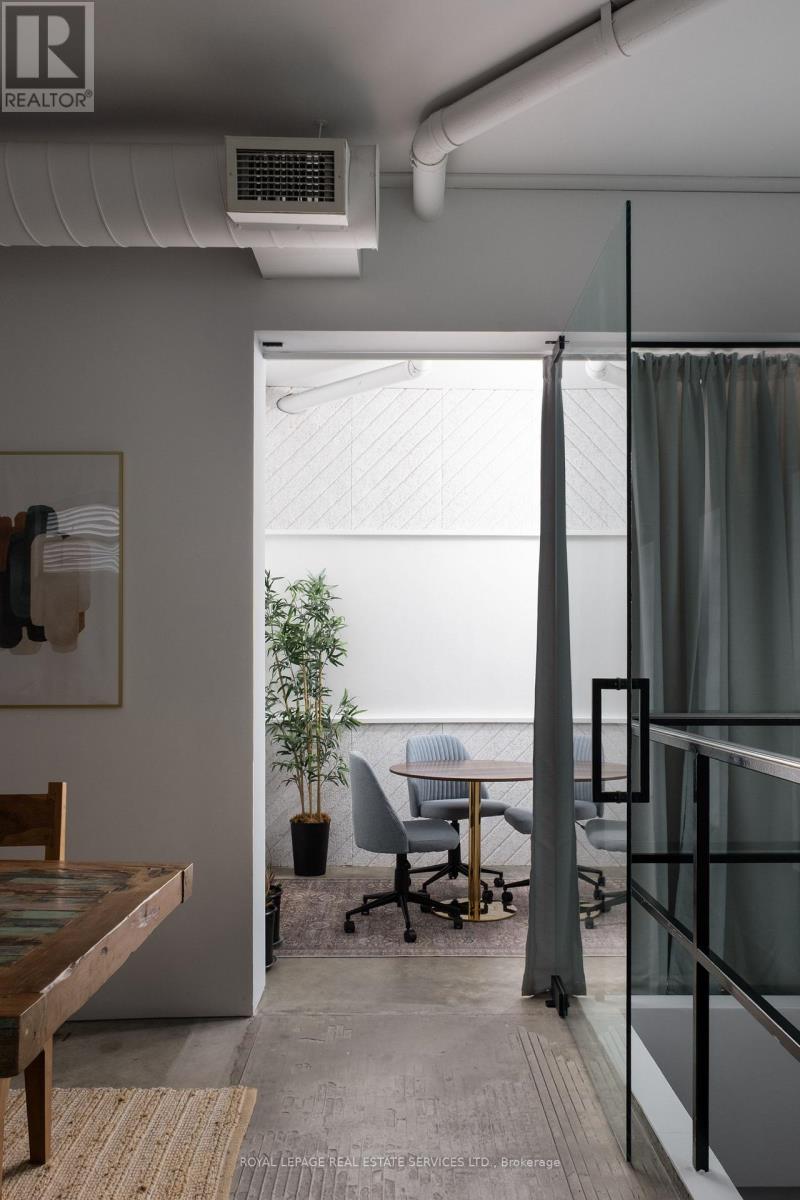 1 ROOF GARDEN LANE - 30