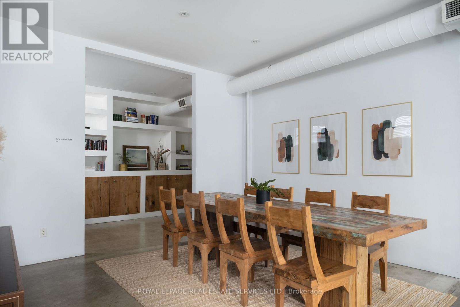 1 ROOF GARDEN LANE - 31