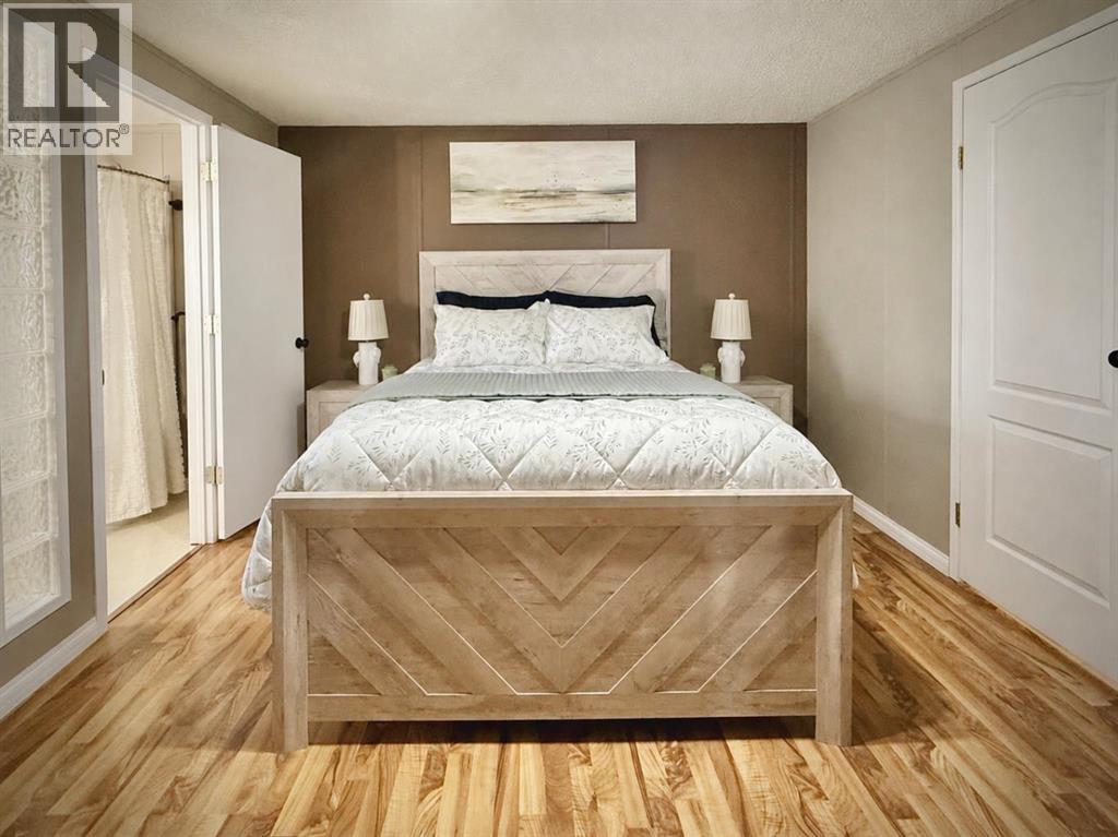 103 Clark Crescent — photo 17