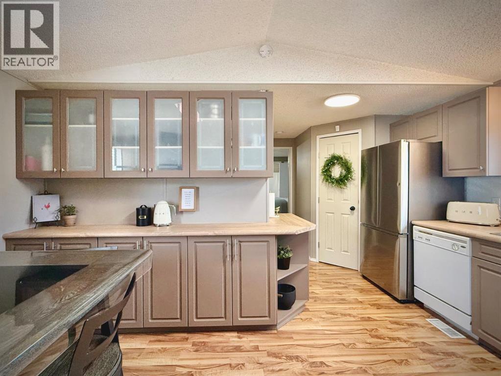 103 Clark Crescent — photo 12