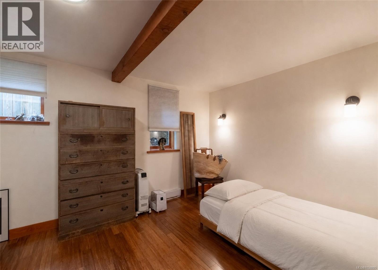 71 Linden Ave - 55