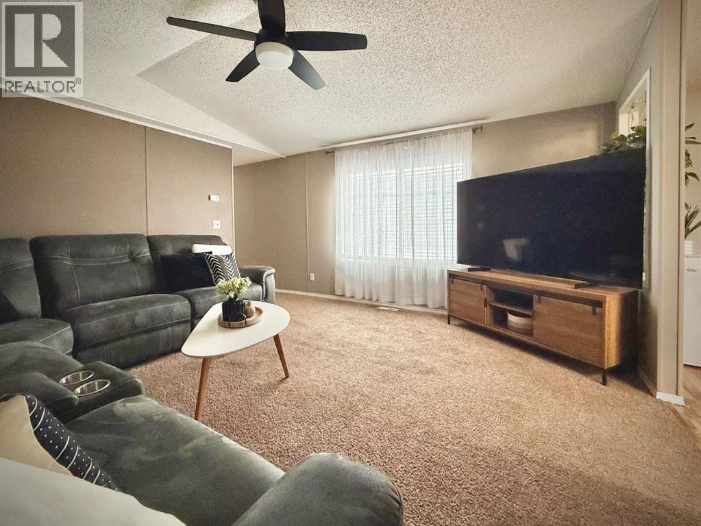 103 Clark Crescent — photo 7