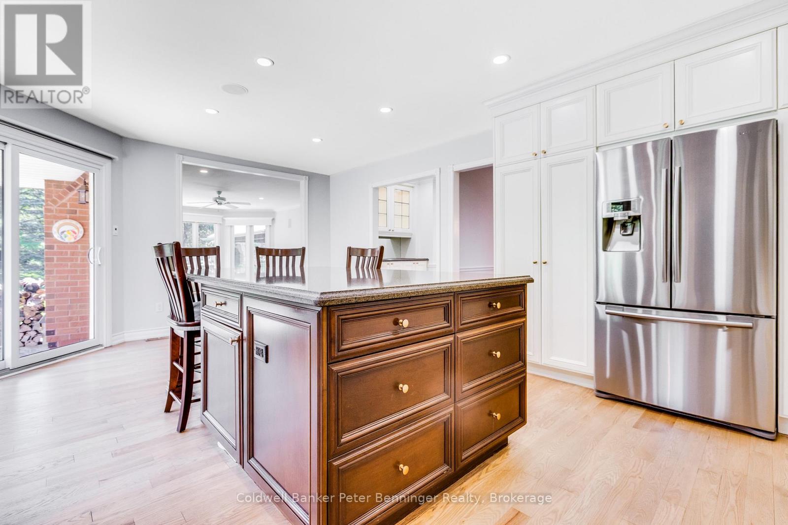 152 TREEGROVE CIRCLE - Image 10