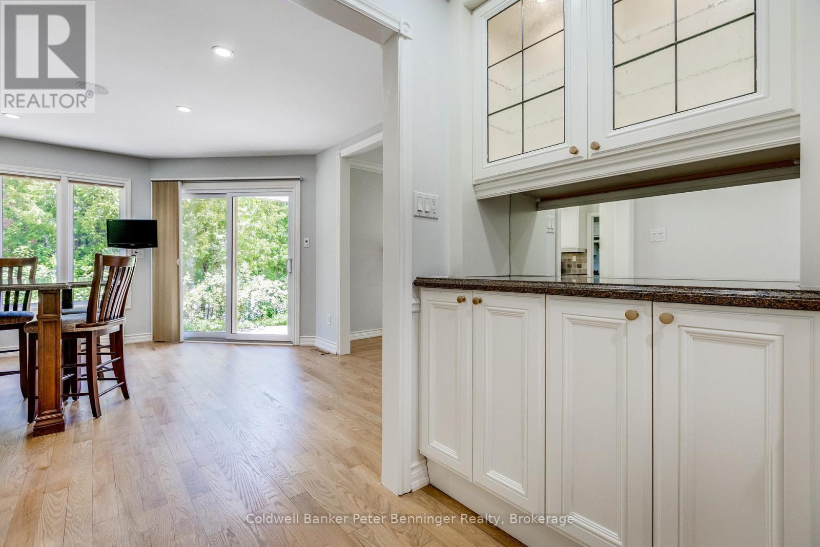 152 TREEGROVE CIRCLE - 13