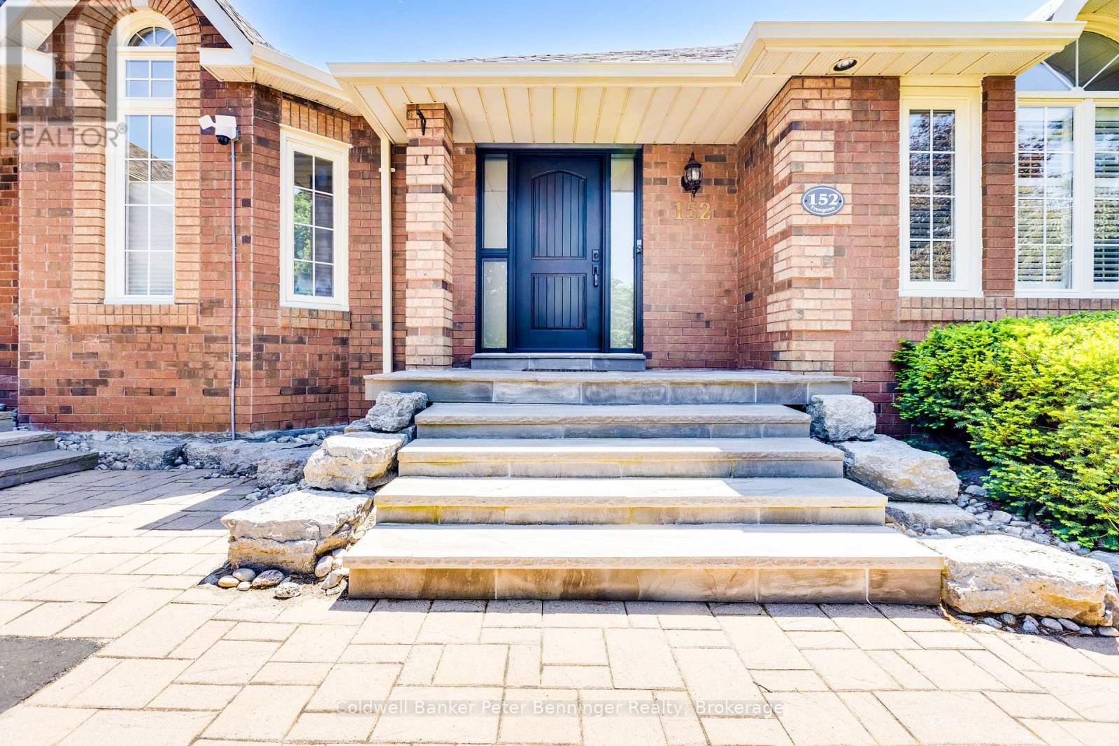 152 TREEGROVE CIRCLE - 2