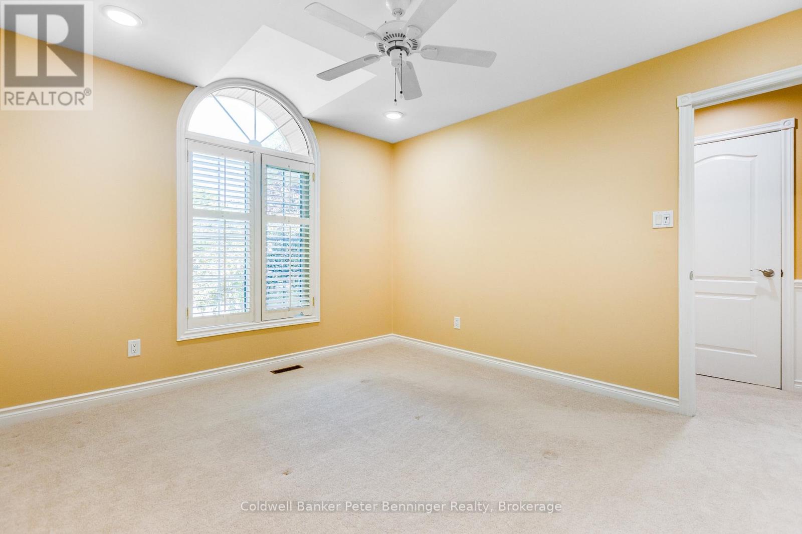 152 TREEGROVE CIRCLE - Image 26