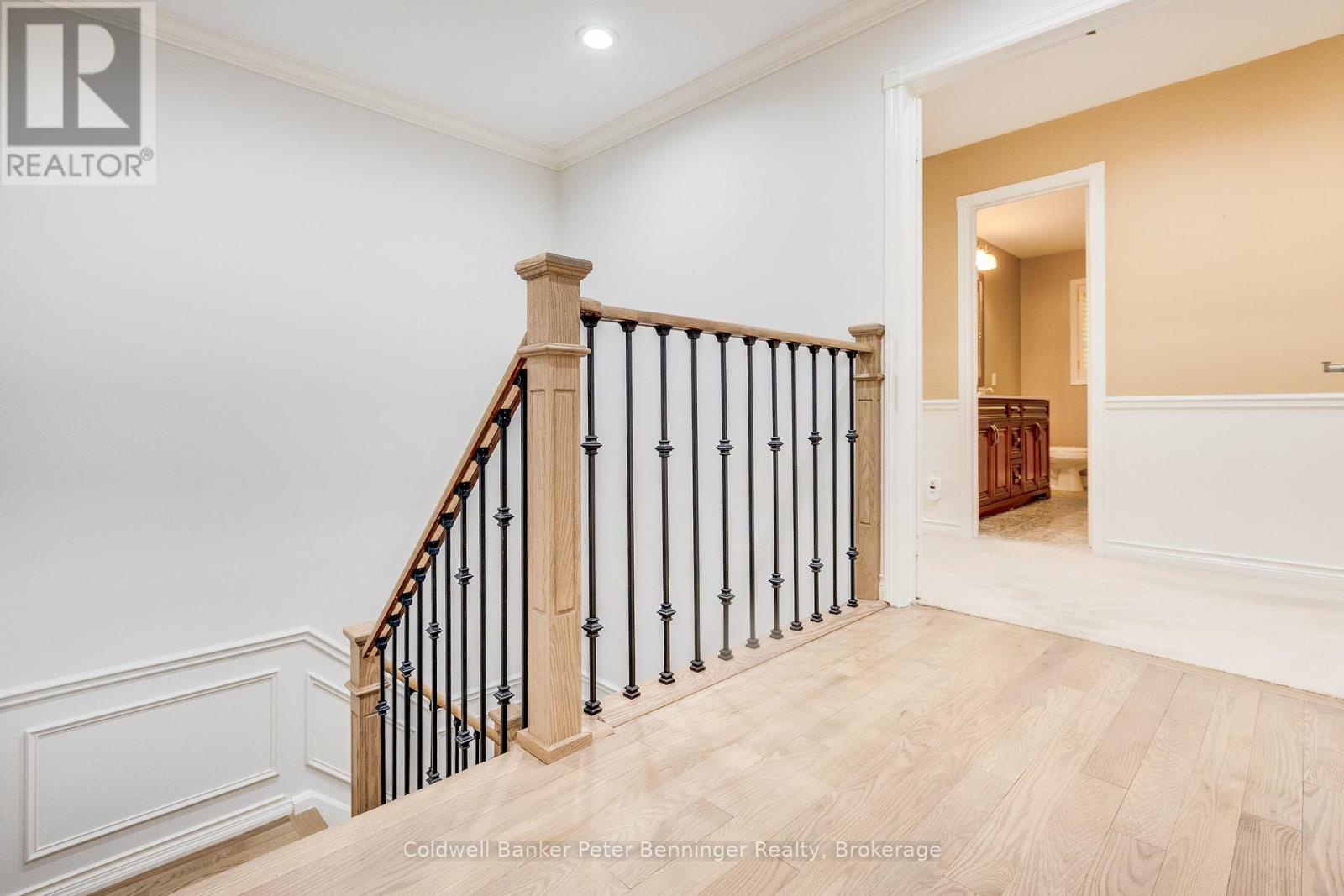 152 TREEGROVE CIRCLE - Image 28