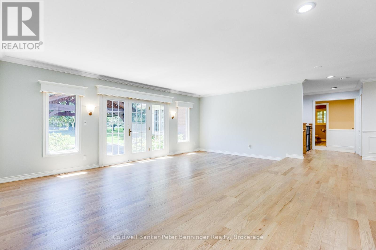 152 TREEGROVE CIRCLE - 5