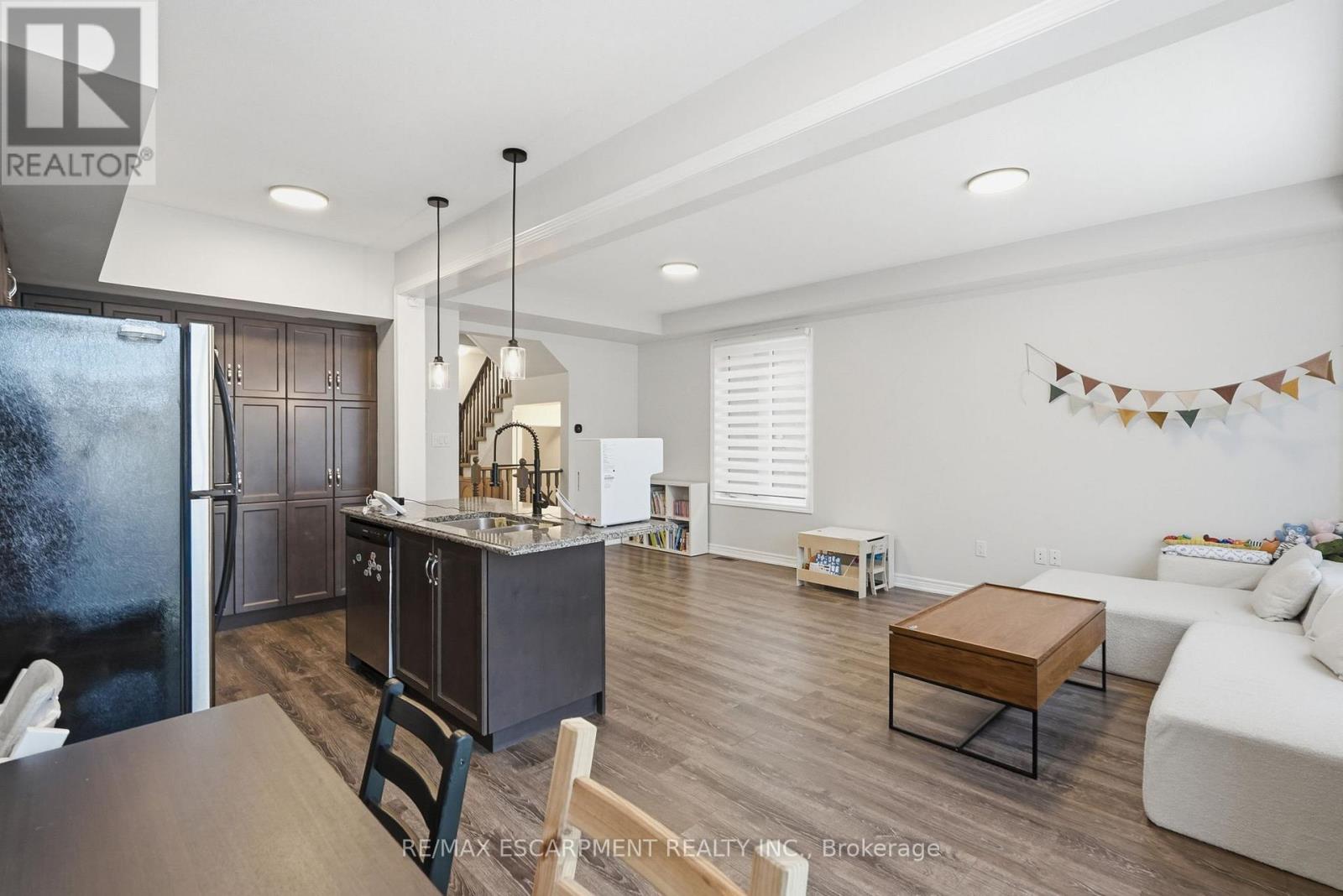 35 PELICAN LANE - 6