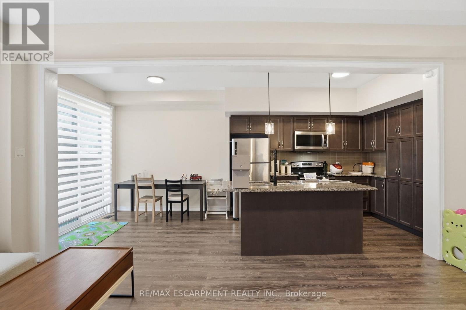 35 PELICAN LANE - 8