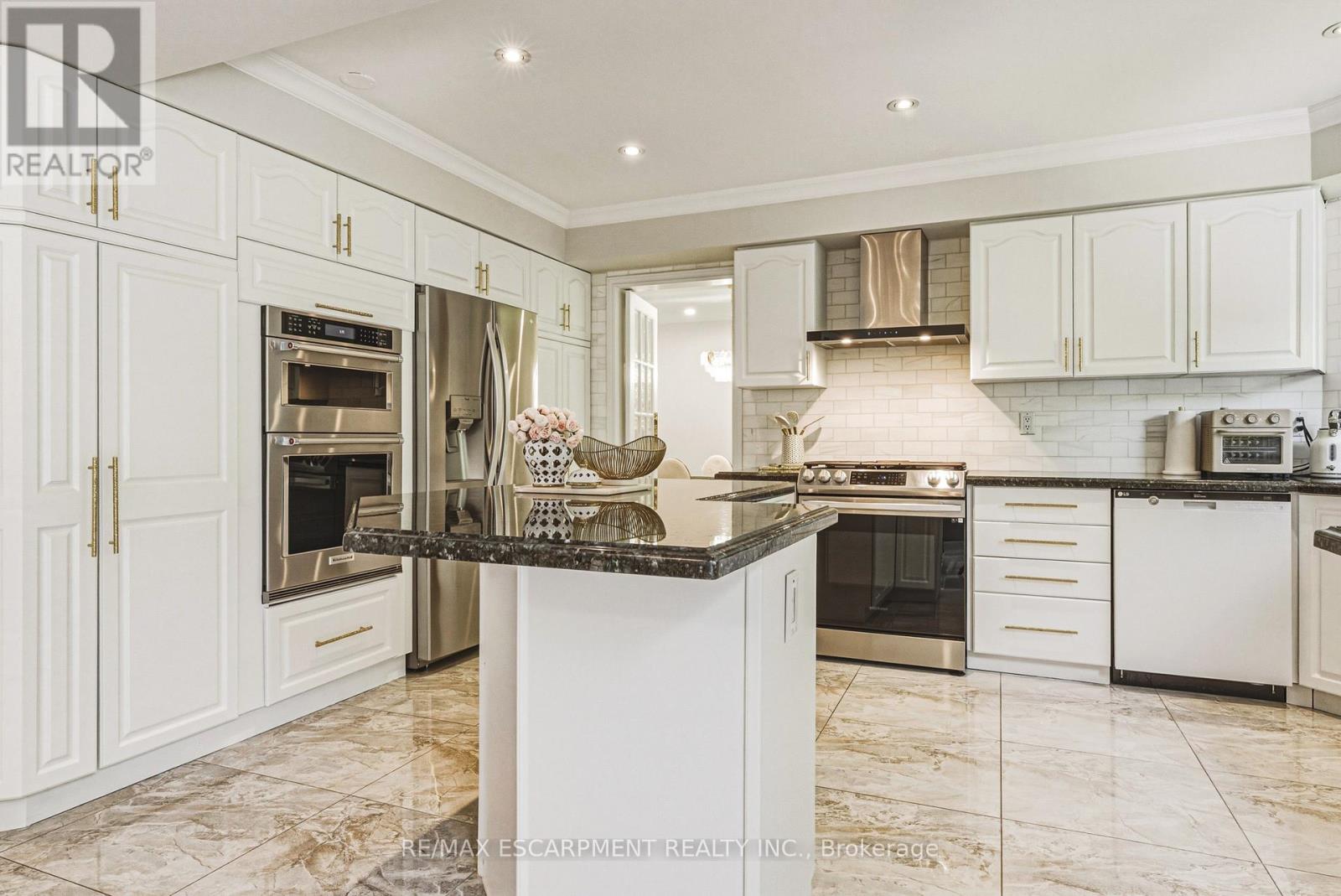 399 GOLF LINKS ROAD - 14