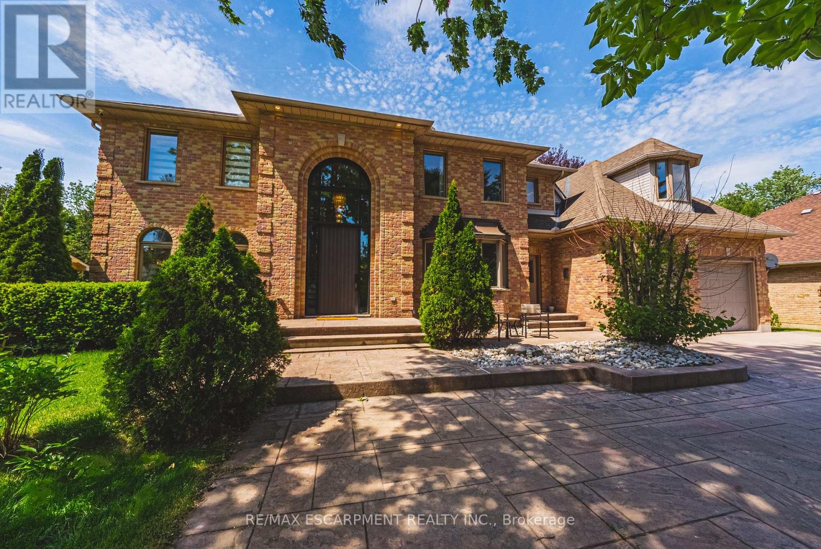 399 GOLF LINKS ROAD - 2