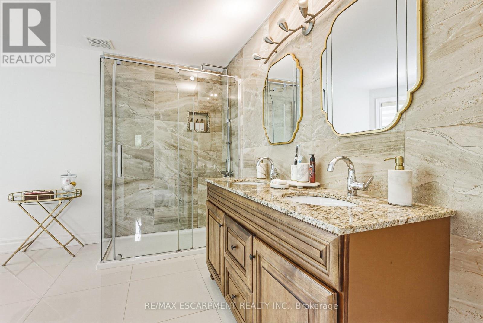 399 GOLF LINKS ROAD - 28