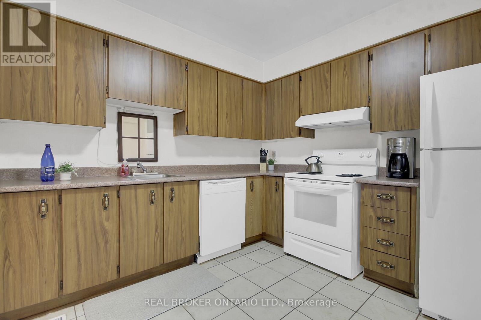 #65 88 CLARKSON CRESCENT - 7