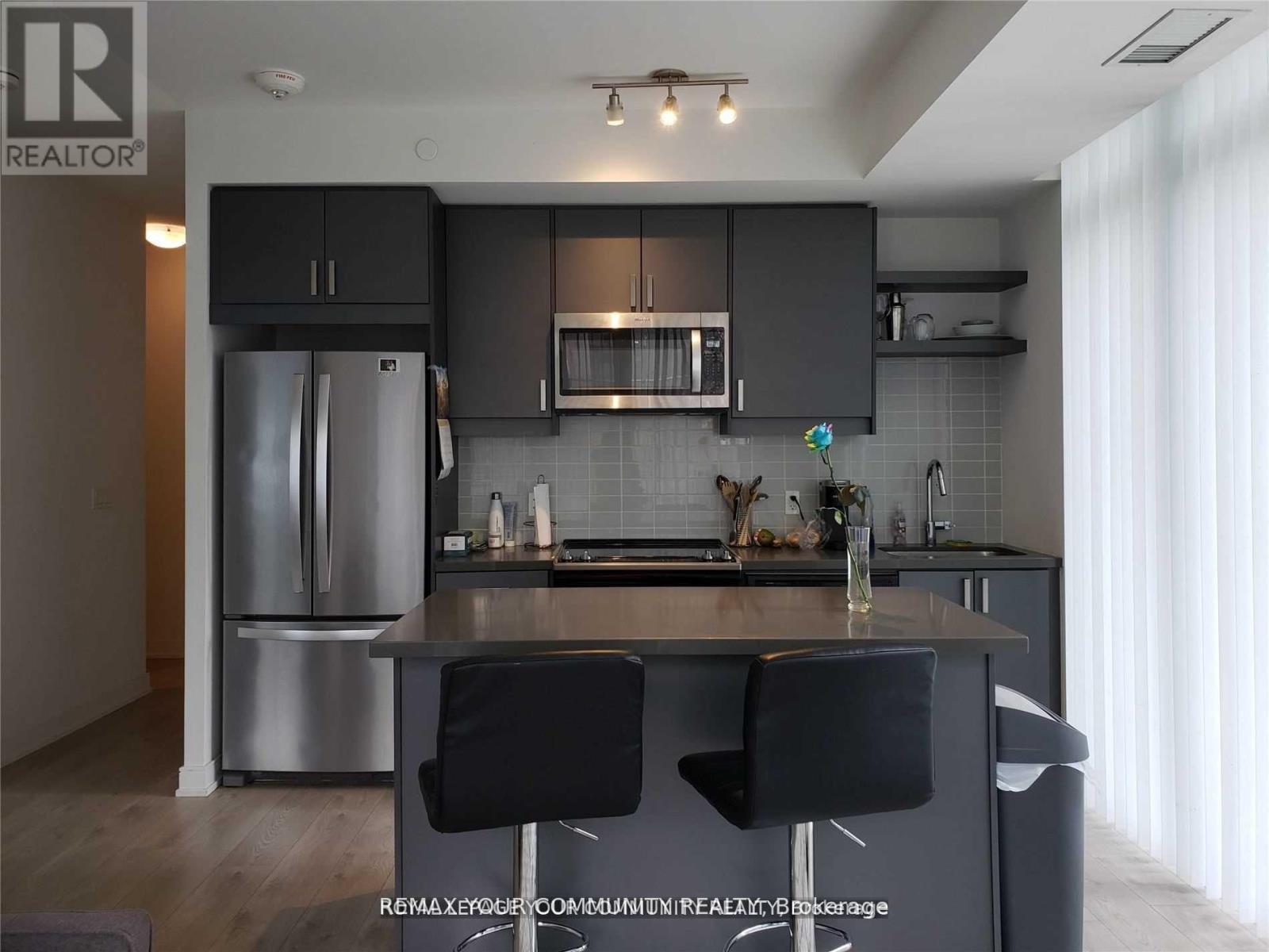 #502 50 WELLESLEY STREET E - 3