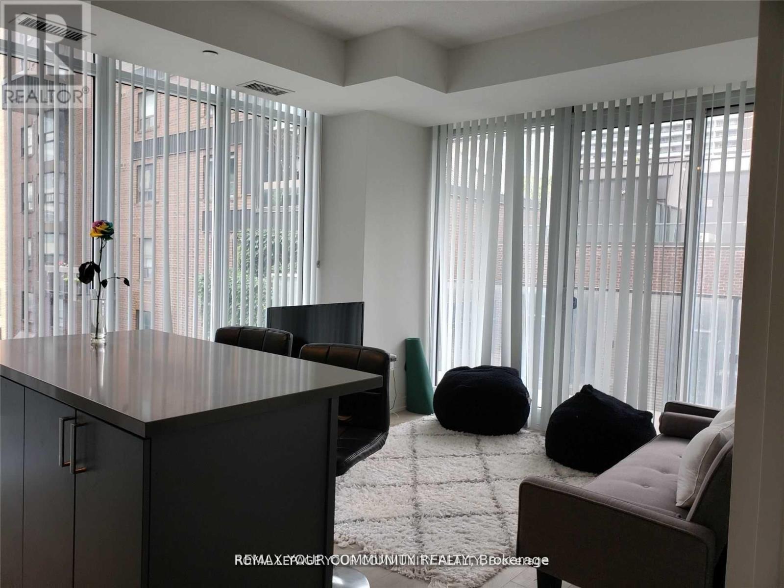 #502 50 WELLESLEY STREET E - 4