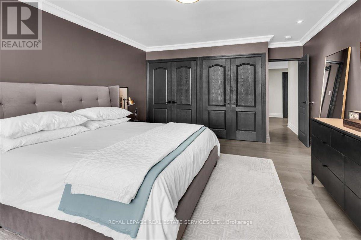 #1104 619 AVENUE ROAD - 32