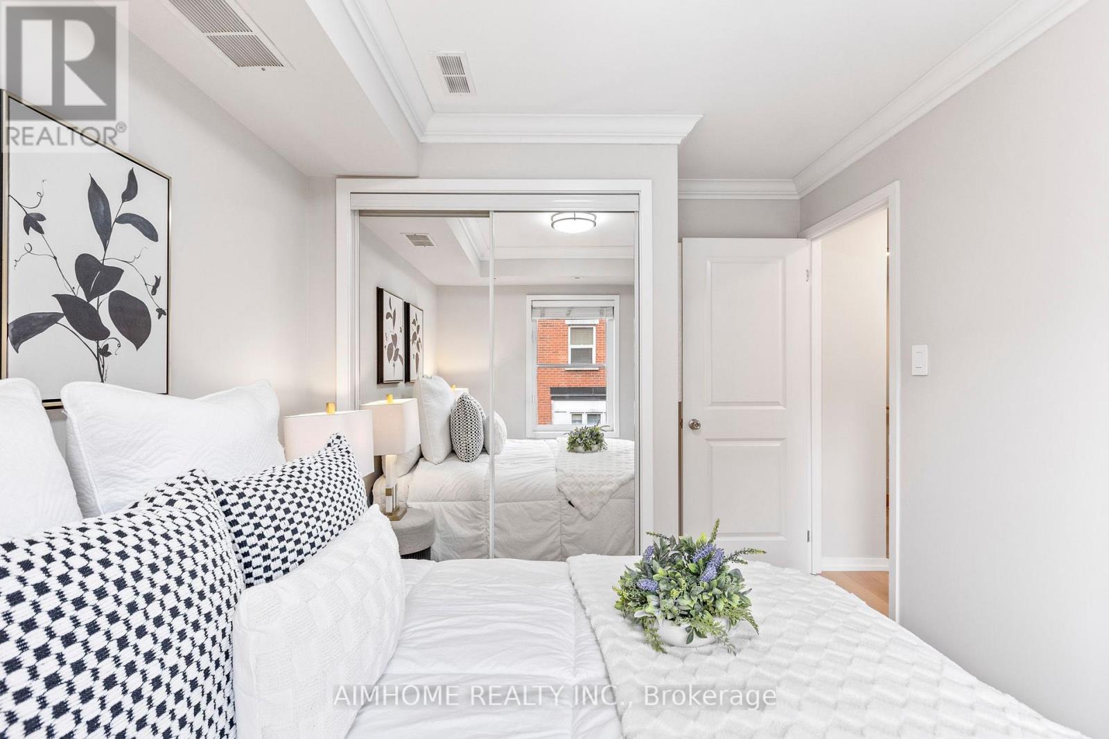 #6 29 FRANCES LORING LANE - 28