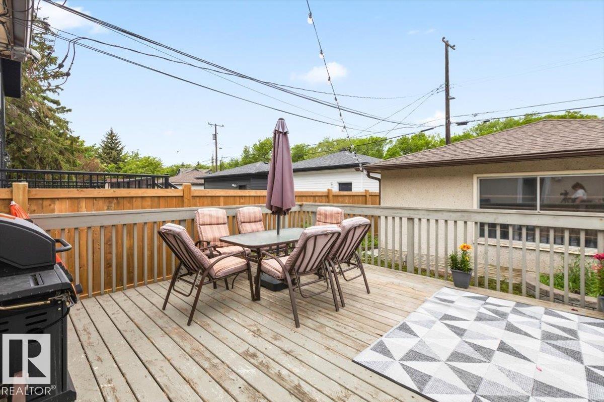 9324 70 AV NW - 15
