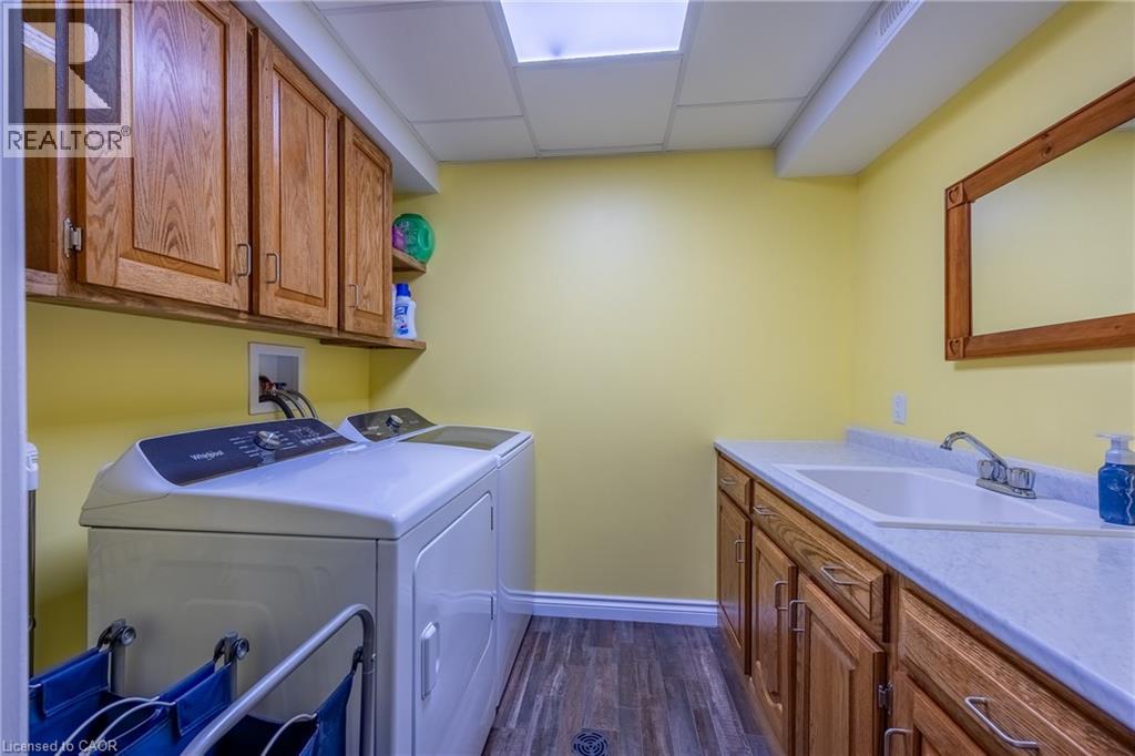 3-bedroom home for sale at 320 QUEEN Street, Delhi ON · photo 35 of 41