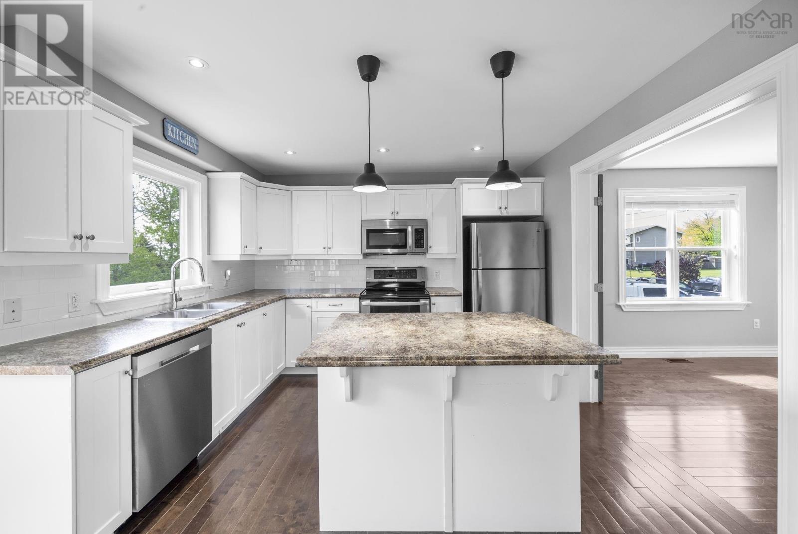 Property 30 of 42 of 73 Darlington Drive