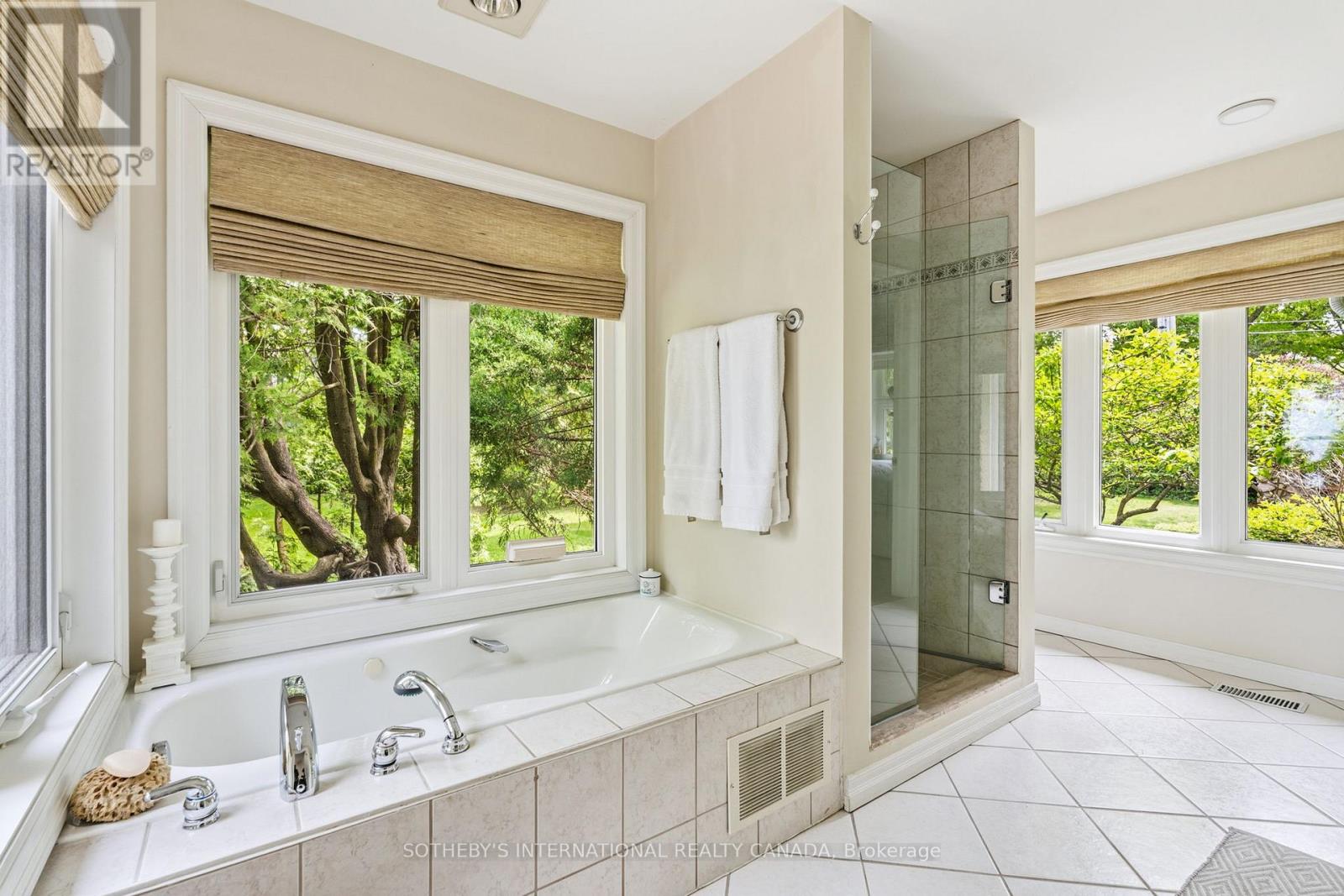 30 HEDGE ROAD - 20